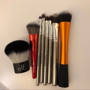 8 Makeup Brushes
